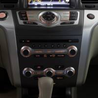 2011 Nissan Murano photos and details