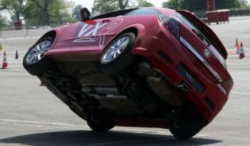 3000HP Vauxhall Red Victor 3