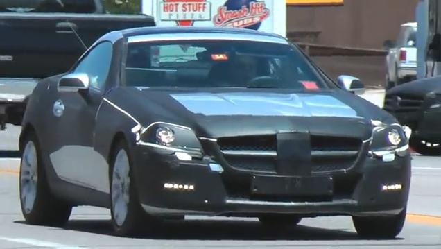 Video: 2011 Mercedes SLK Spied