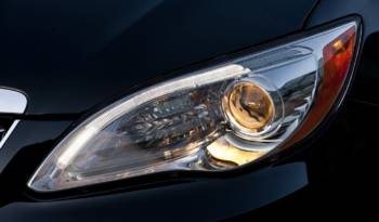 2011 Chrysler 200 teaser photos