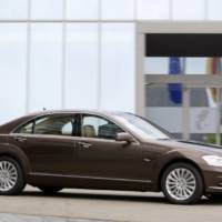 2011 Mercedes S 350 BlueEFFICIENCY and S 350 BlueTEC