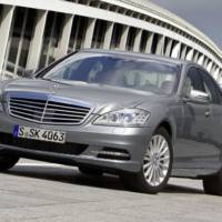 2011 Mercedes S 350 BlueEFFICIENCY and S 350 BlueTEC