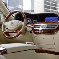 2011 Mercedes S 350 BlueEFFICIENCY and S 350 BlueTEC