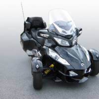 Can Am Spyder KW coilover suspension