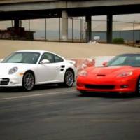 Chevrolet Corvette ZR1 vs Porsche 911 Turbo video