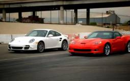 Chevrolet Corvette ZR1 vs Porsche 911 Turbo video