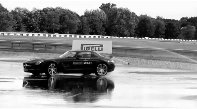 Mercedes SLS AMG drifting video