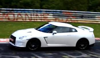 Video: 2012 Nissan GT-R spied
