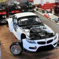 Video: BMW Z4 GT3 assembled in under 4 minutes
