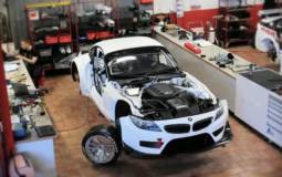 Video: BMW Z4 GT3 assembled in under 4 minutes