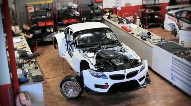 Video: BMW Z4 GT3 assembled in under 4 minutes