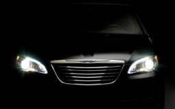 2011 Chrysler 200 front