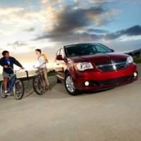 2011 Dodge Grand Caravan revealed