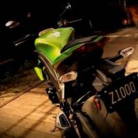 2011 Kawasaki Z1000 video