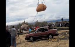 Video: 1169 lbs pumpkin vs Pontiac