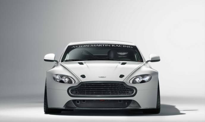 2011 Aston Martin Vantage GT4