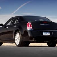 2011 Chrysler 300C interior