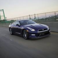 2012 Nissan GT-R 0 to 60 acceleration time