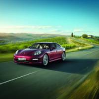 Geneva 2011: Porsche Panamera Hybrid and Diesel