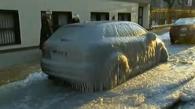 Video: Audi A3 Covered in Ice