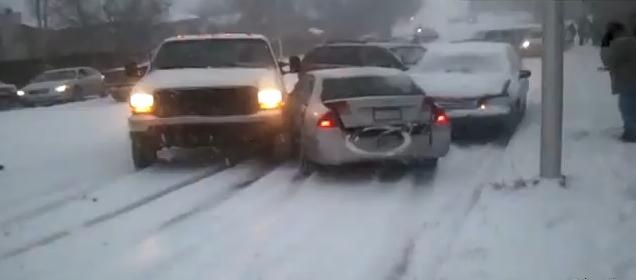 Video: Cars Sliding and Crashing on Icy Road