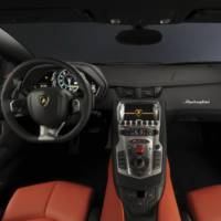 Lamborghini Aventador LP 700-4 Photos and Details