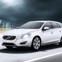 Volvo V60 Hybrid Photos and Details