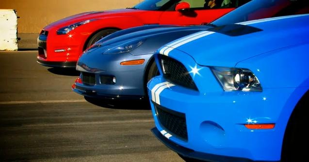 Video: 2012 GTR vs 2011 Corvette Z06 vs 2011 Shelby GT500