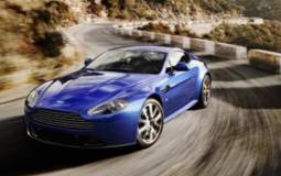 Aston Martin Vantage S Video