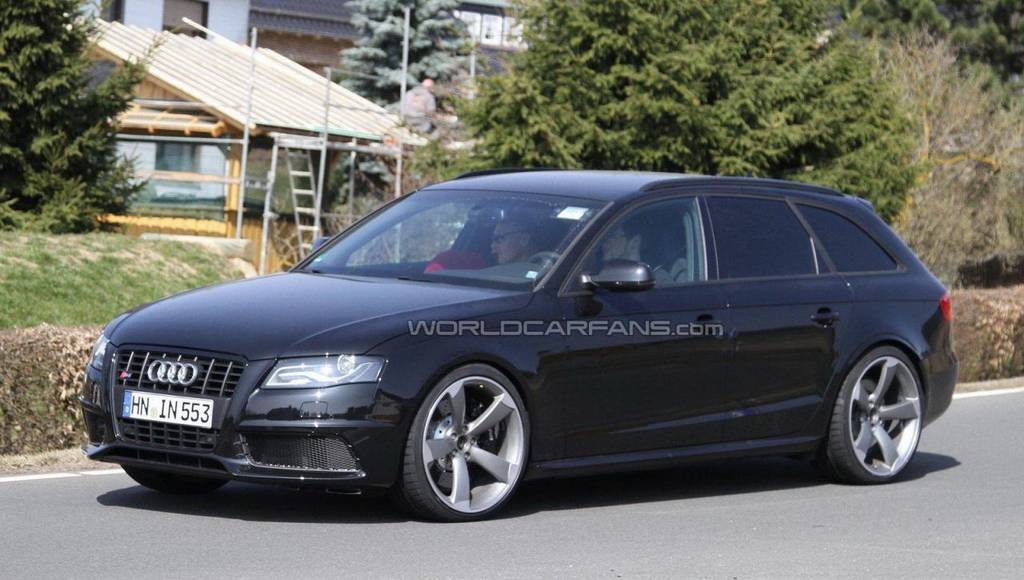 Audi RS4 Avant in the works