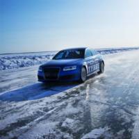 Audi RS6 with Nokian Tyres Beats Bentley World Record On Ice