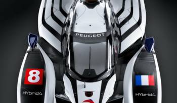 Peugeot 908 HYbrid4 LMP1 Racecar