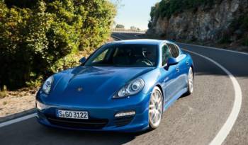 Porsche Pajun Details