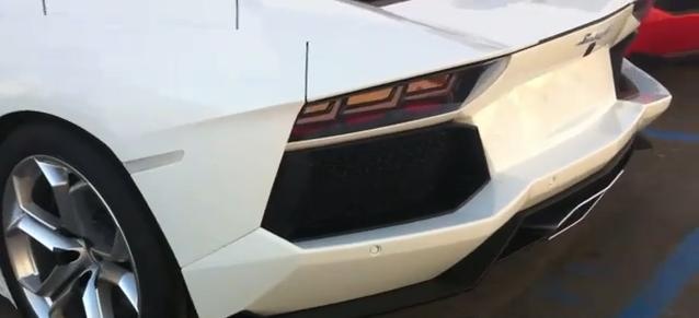 Video: Lamborghini Aventador revving its engine