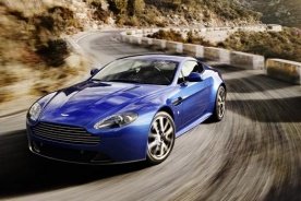 Aston Martin Vantage S Video