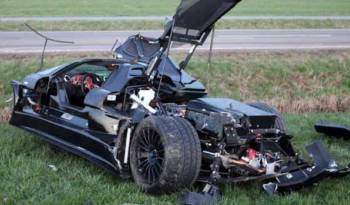 Teenager Crashes 300000 Euro Gumpert Apollo