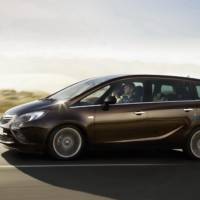 2012 Opel Zafira Minivan Unveiled