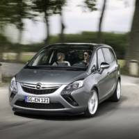 2012 Opel Zafira Minivan Unveiled