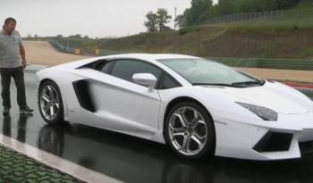 Lamborghini Aventador Review