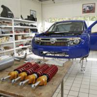 Renault unveils 850 HP Prototype, Dacia Duster No Limit