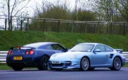 Video: 2011 Porsche 911 Turbo S vs 2012 Nissan GTR