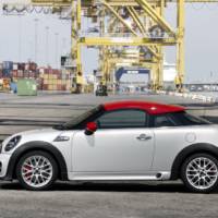 2012 MINI Cooper Coupe Revealed