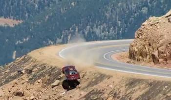 Bobby Register crashing and going downhill at Pikes Peak 2011