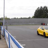 Megane RS 265 Trophy sets FWD Nurburgring Record