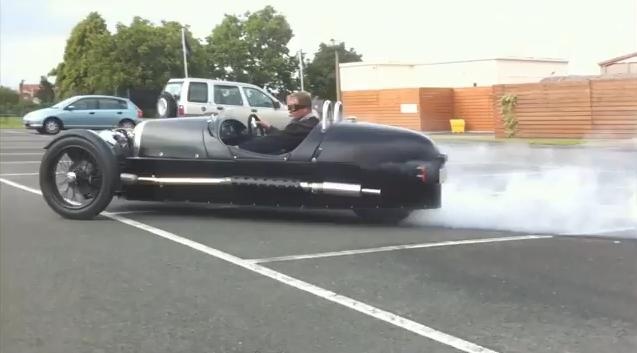 Video: Morgan 3 Wheeler Doing Donuts and Burnout