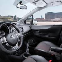 2012 Toyota Yaris Photos