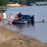 Video: Drunk Russian Sinks Infiniti FX35