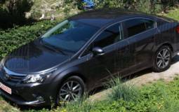 2012 Toyota Avensis Facelift