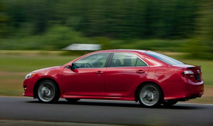 2012 Toyota Camry Price Photos and Specs