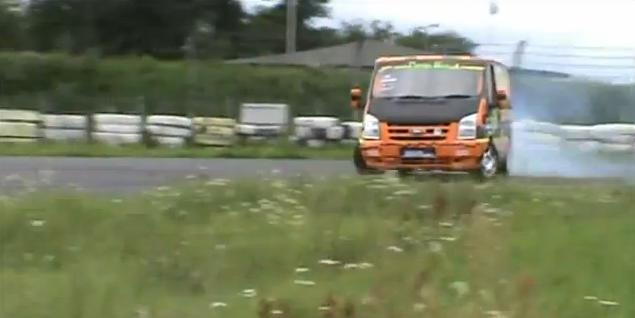 Van Drifting: Ford Transit V8